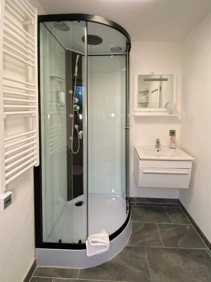 1,5 Zimmer Apartment In S-Bahn Naehe, 35 Qm, Max 4 Pers, Zentral, Private Terasse, Internet 250 Mbit غارتنغن المظهر الخارجي الصورة