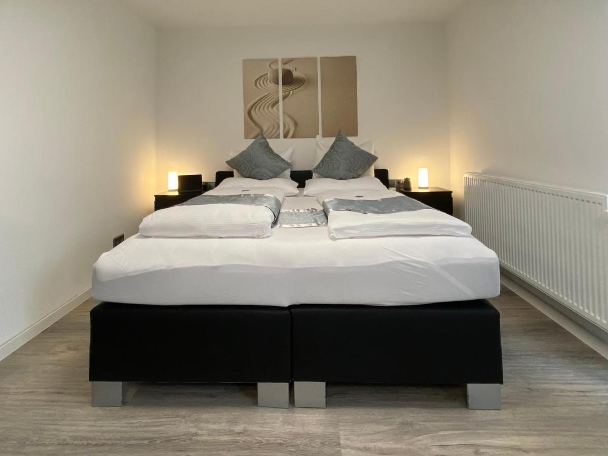 1,5 Zimmer Apartment In S-Bahn Naehe, 35 Qm, Max 4 Pers, Zentral, Private Terasse, Internet 250 Mbit غارتنغن المظهر الخارجي الصورة