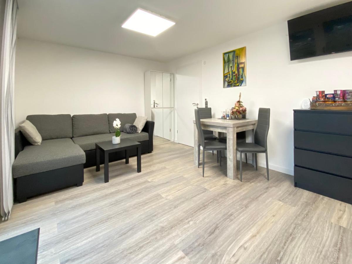 1,5 Zimmer Apartment In S-Bahn Naehe, 35 Qm, Max 4 Pers, Zentral, Private Terasse, Internet 250 Mbit غارتنغن المظهر الخارجي الصورة